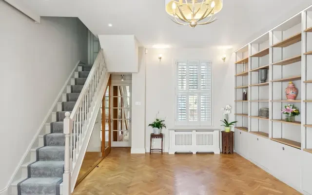 Pelham Street, London, SW7. SW7 2NJ 2