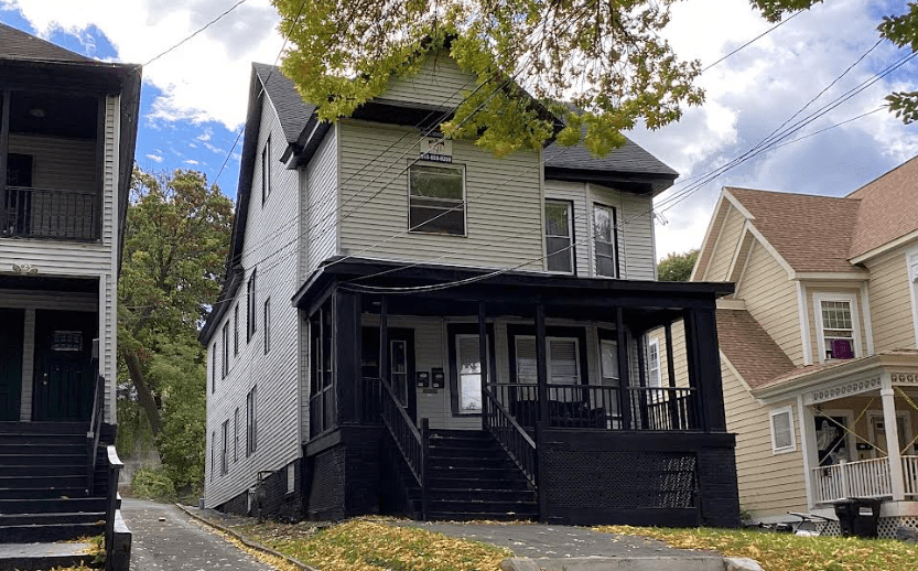 1524 East Genesee St Apartment 2