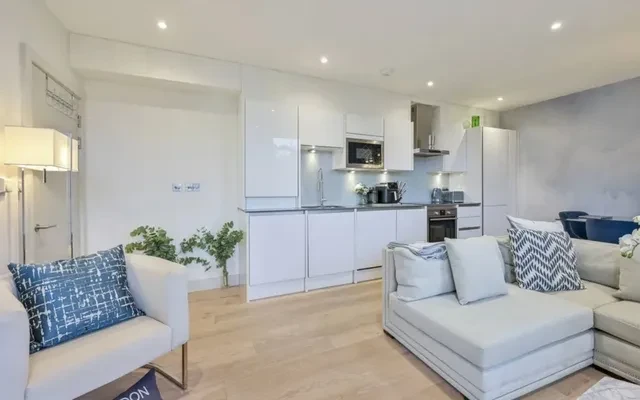 LH-Wellsborough Mews 1