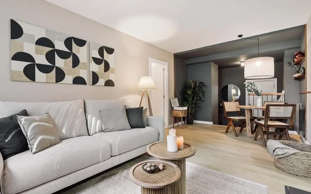 Paul - 2 bedrooms and pool in Poblenou 0