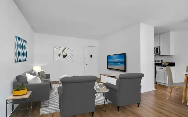 Arch Apartments 4