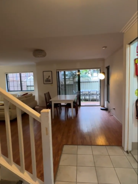 7 Lorne Avenue