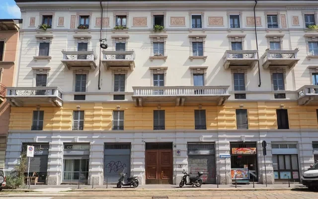 Elegante Loft Bilocale su Due Livelli SantAgostino 4