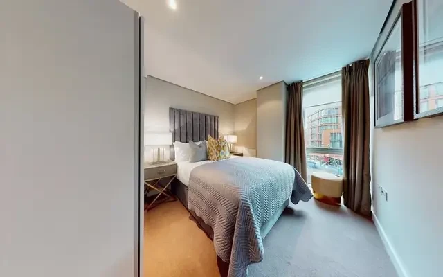 Merchant Square East 12653# 3
