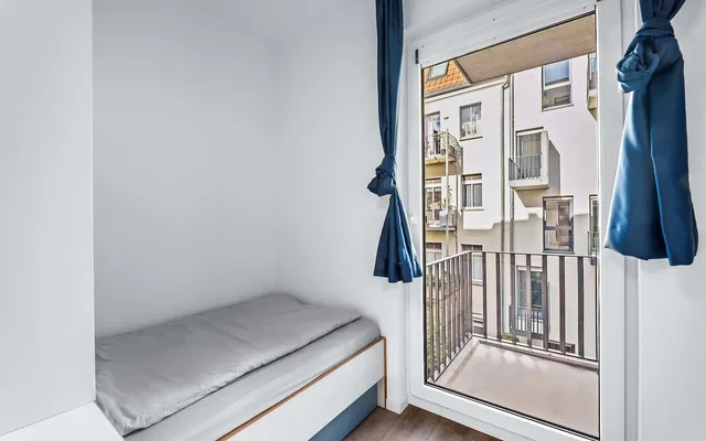 Fully furnished studio with balcony - Nearby HTW University 1