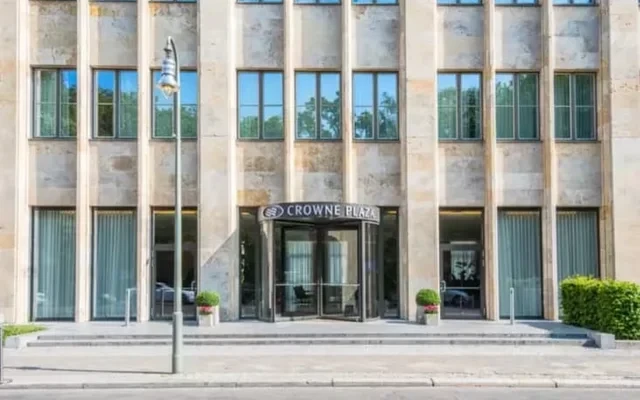 Crowne Plaza Berlin - Potsdamer Platz Hotel 2