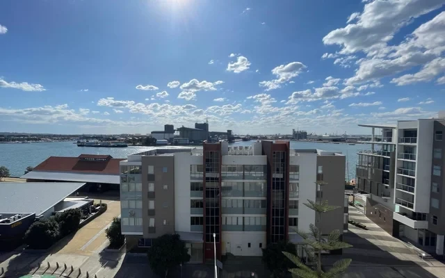 605/4 Honeysuckle Drive 1
