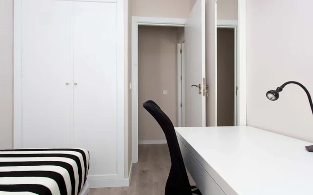 Calle de Ofelia Nieto Madrid 28039 Spain 2