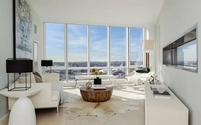 Aurora LIC 4