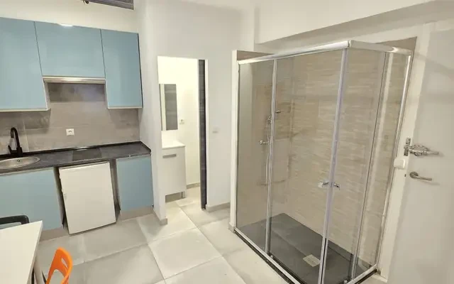 studio in Angel's Gate 0