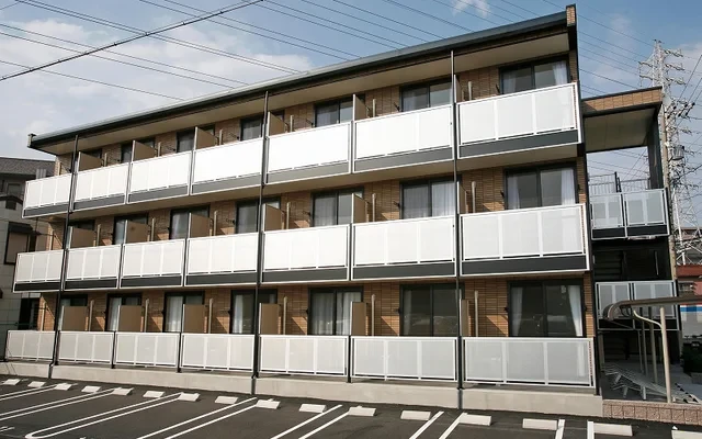 レオパレス小田井 0