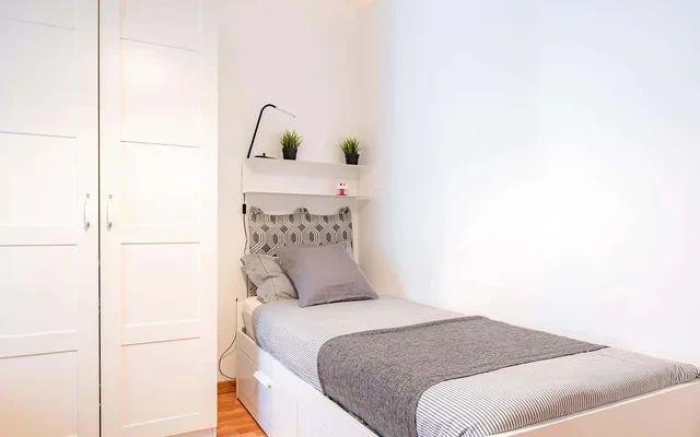 VIA BIELLA 22 <br> PRIVATE ROOM S1 3