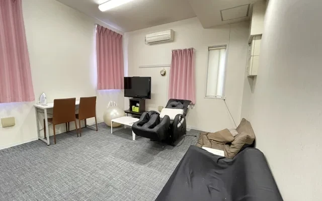 Co-living house Mizuhodai 3