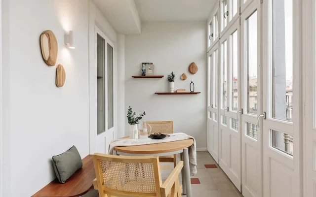 Pacaya - 2 bedrooms, office and balcony in Eixample Dreta 1