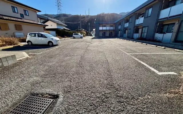 レオパレスケンズ スター - 茅野市の学生向け宿泊施設 - 101号房间(带独立厨房)