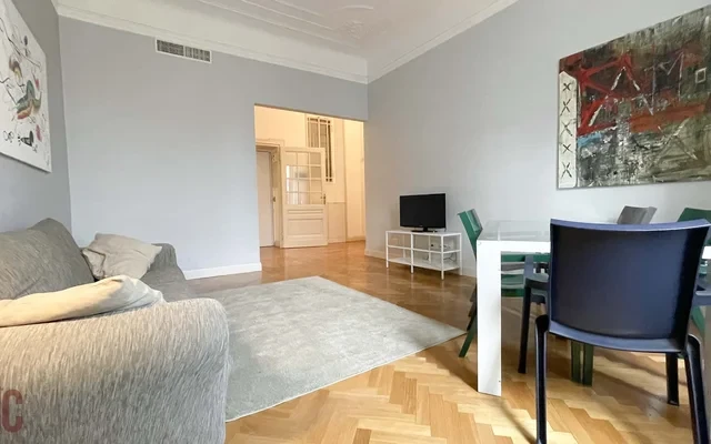 Appartamento in Via Piccinni - zona Buenos Aires, Porta Venezia, Indipendenza 1