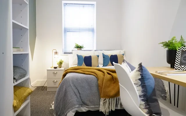 14 Driffield Street 3