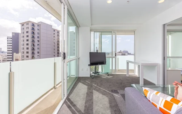 10 Waterloo Quadrant 1