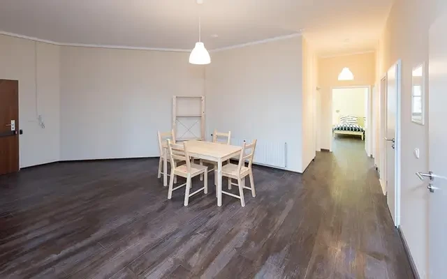 Neat single bedroom in a student flat, in Pasing 0