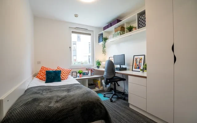 Byron Residence 3