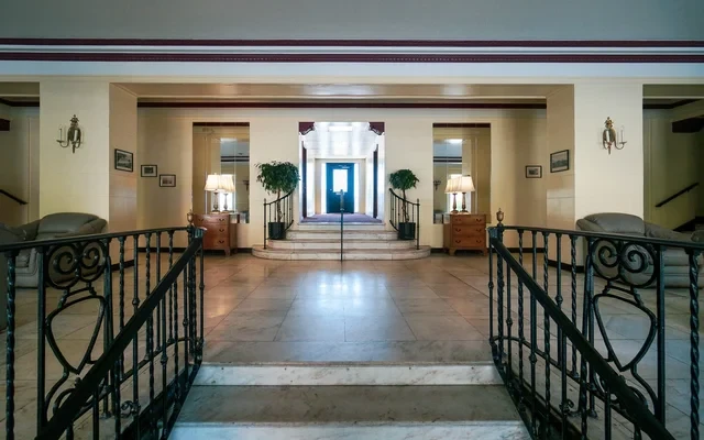 Arlington Apartments 3