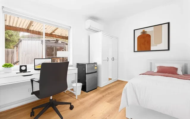 622 Warrigal Road - Melbourne student accommodation - Single Room