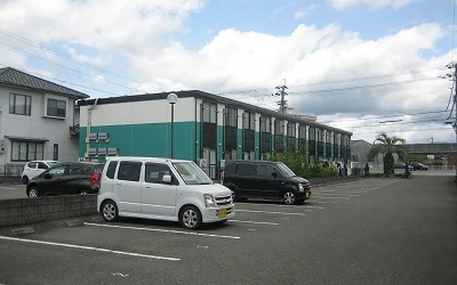 レオパレスシャルマン - 南国市 (なんごくし)の学生向け宿泊施設 - 106号房间(带独立厨房)