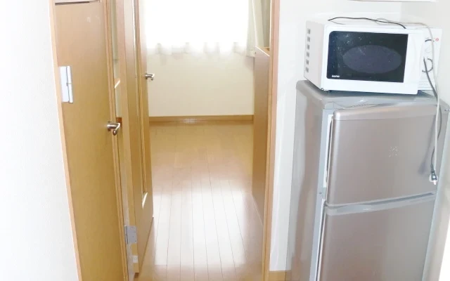 レオパレス桑町 - Iga student accommodation - 105号房间(带独立厨房)