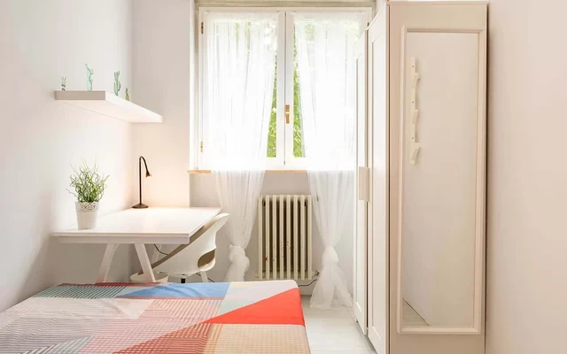 VIALE SUZZANI 284 <br> PRIVATE ROOM S1 2