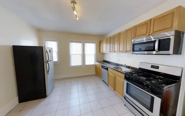 1412 East Fayette Street 3