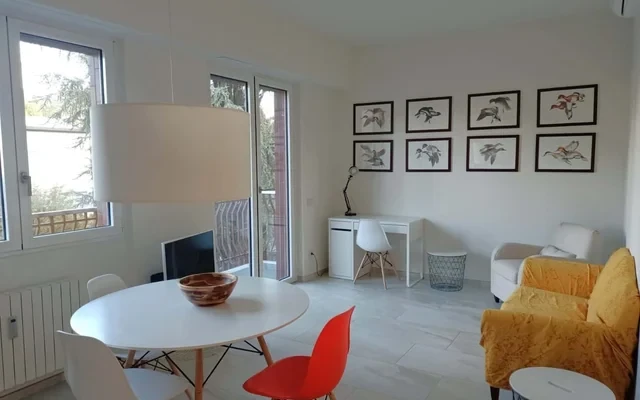 Appartamento in Via Ippolito Nievo - zona Fiera, Sempione, City Life, Tre Torri, Portello  
 (NIEVO40B-trilo) 0