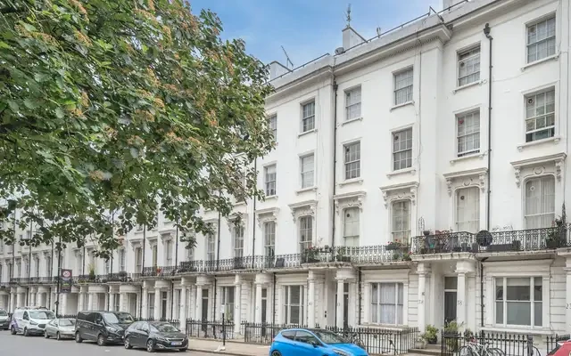 Gloucester Terrace, Royal Oak, W2 1