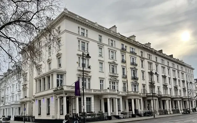 Cromwell Road 9713# 0