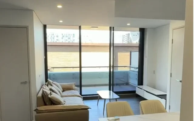 42 Rosebery Ave - Sydney student accommodation - 1 bed 1 bath-16