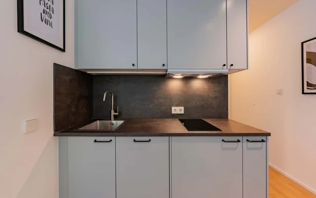 Helle Wohnung in Berlin Kreuzberg am Mariannenplatz – Balkon – exklusiv ausgestattet! 1