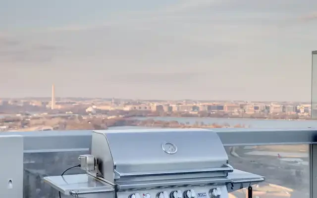 Furnished Apartment in Crystal City near Pentagon 3