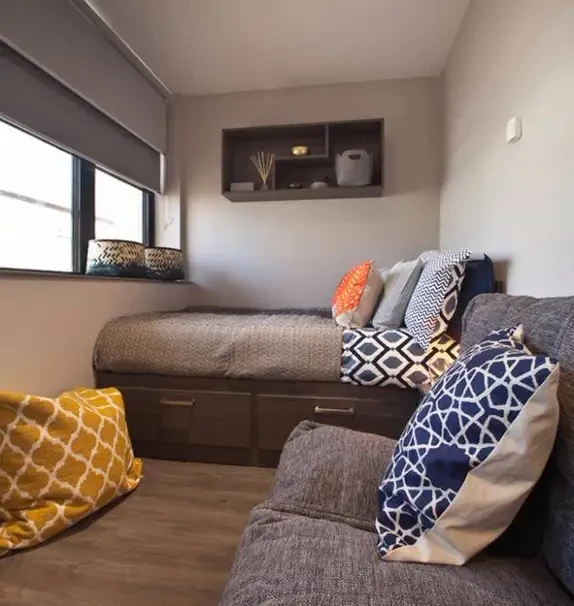 iQ Water Lane House