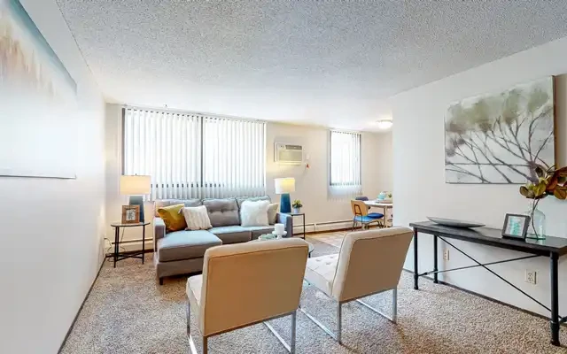 624 Huron Apartments 3