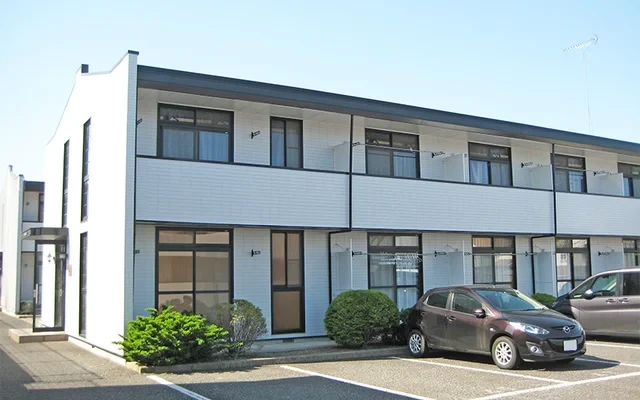 レオパレス高根沢４番館 0