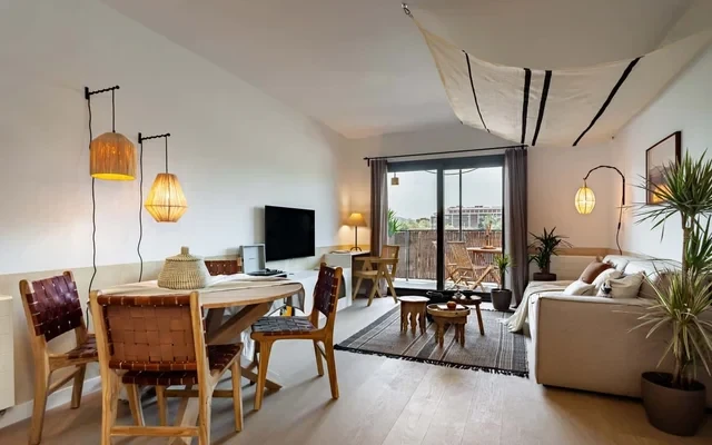 Idir - 2 bedrooms, a pool and terrace in Poblenou 3