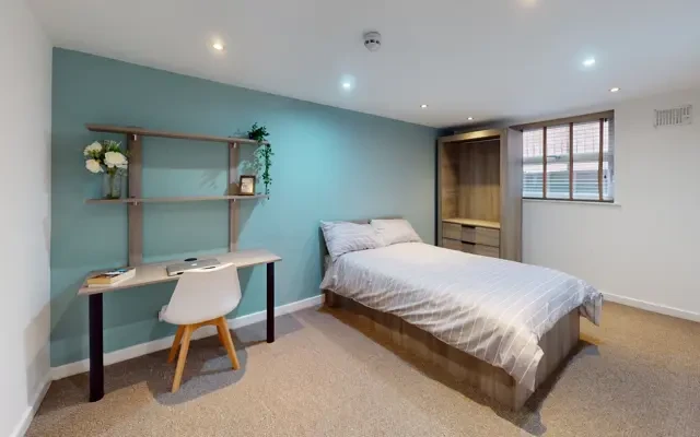 Flat 2, Hyde Terrace, LS2 9LN 0