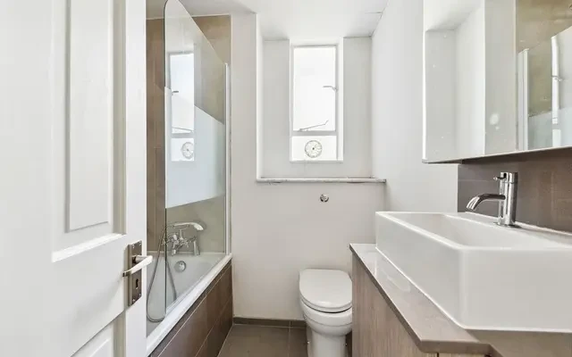 Brompton Lodge, South Kensington, London, SW7 2JA 3