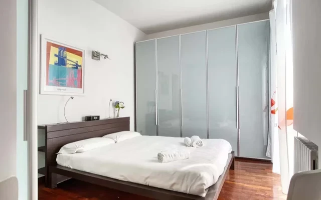 Charming apartment in the heart of Isola district 2