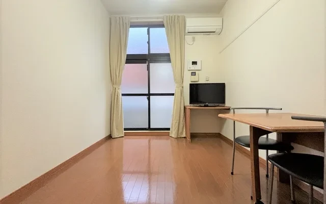レオパレス花 - Mishima student accommodation - 117号房间(带独立厨房)