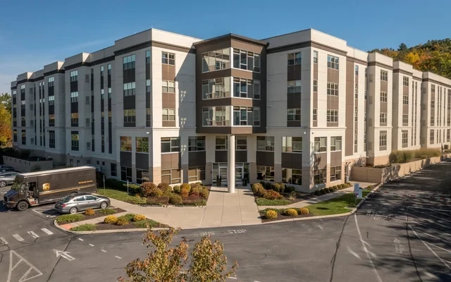 Hillside Commons 0
