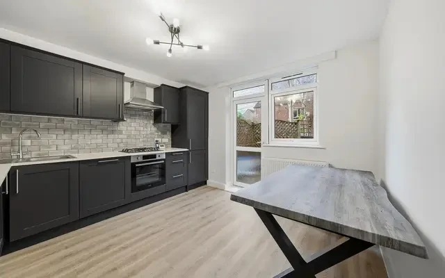 Leander Road 29912# 2