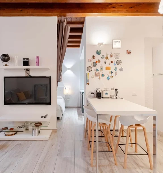 Apartment in Via Nicolo Canelles, Cagliari for 38 m²