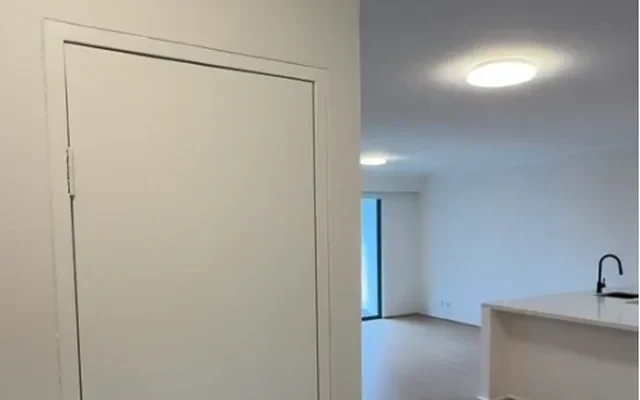 83-93 dalmeny avenue 2