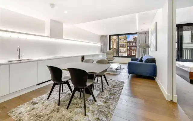Rathbone Place 3