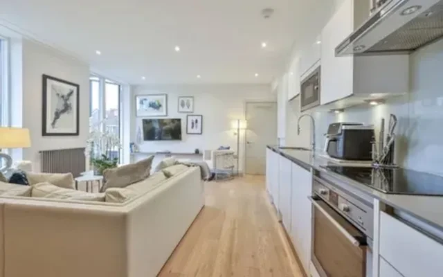 LH-Wellsborough Mews 4